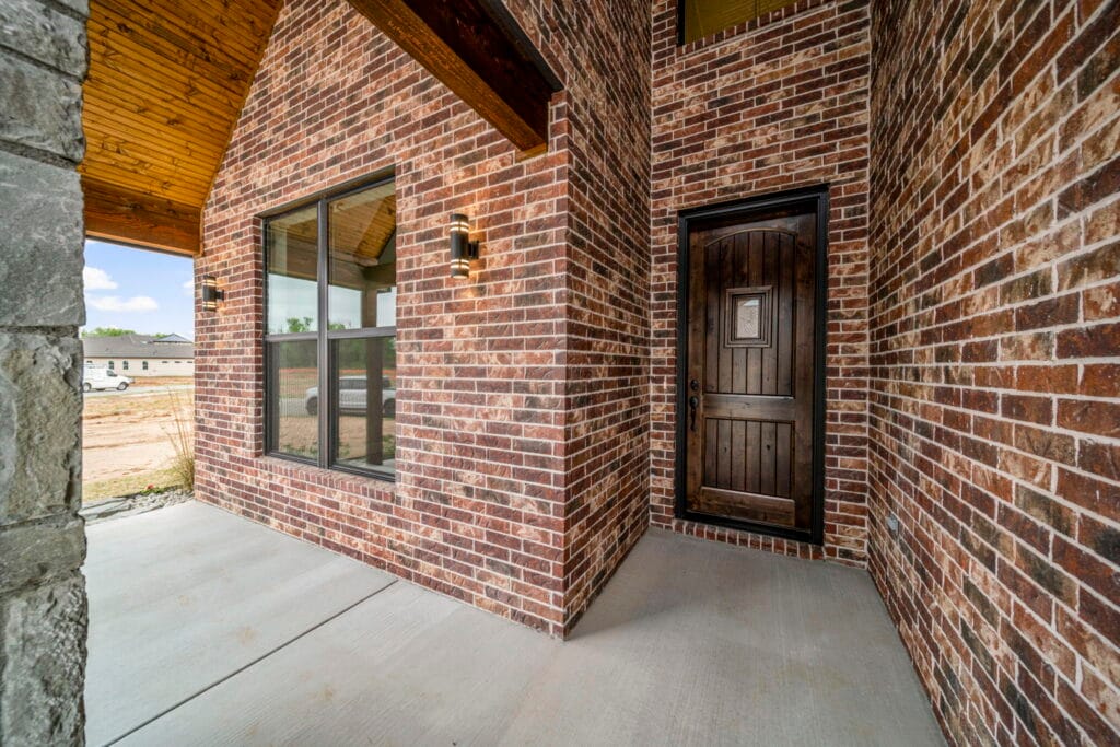 Elegant home exterior with a contemporary design and spacious layout by Mahogany Homes.