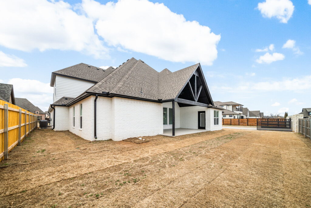 Beautiful modern exterior of a luxury home built by Mahogany Homes Tulsa.