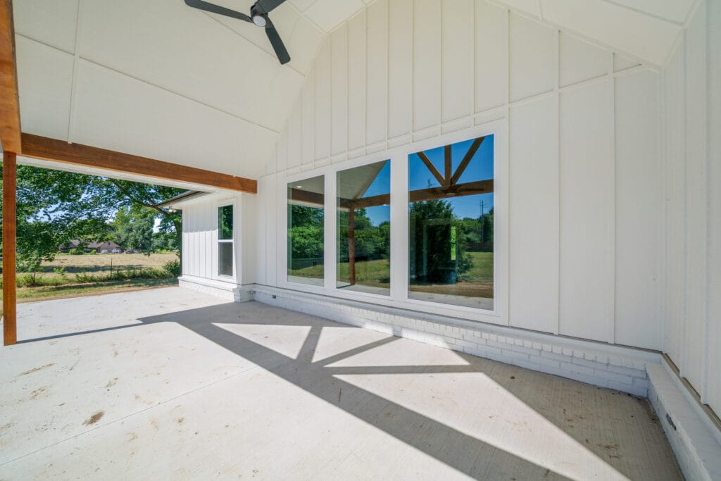 Classic and modern exterior of a luxury home built by Mahogany Homes Tulsa.
